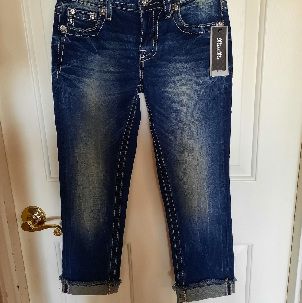 Miss Me Mid-Rise Capri Dark Blue size 25